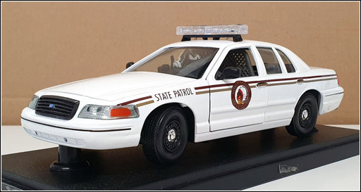 Classic Metal Works 1/24 Scale 25822J - Ford Crown Victoria Police - N. Dakota