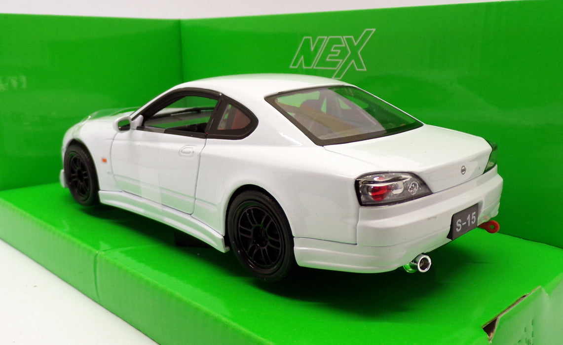 Welly 1/24 Scale Model Car 22485NS-W - Nissan Silvia (S15) - White