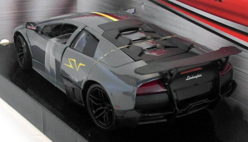 Motor Max 1/24 Scale Diecast 73350 - Lamborghini LP 670-4 - Grey