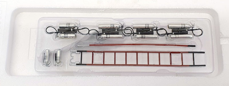 Road Signature 1/24 Scale Model Fire Truck 0068 - 1941 GMC Fire Truck