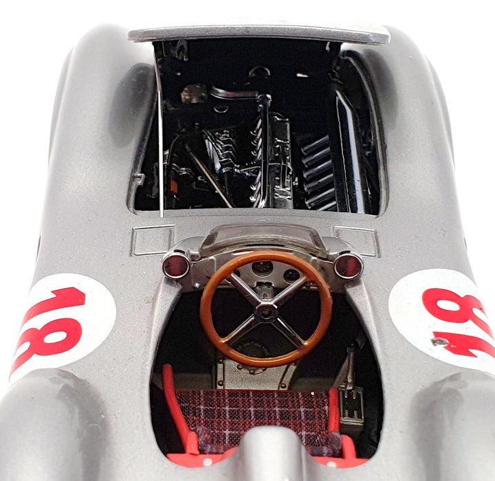 Franklin Mint 1/24 Scale B11SD64 - Mercedes Benz W196R Racer - #18 Silver