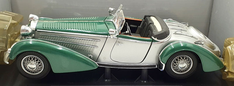 Sun Star 1/18 Scale Diecast 2404 - 1939 Horch 855 Roadster - Green/Silver
