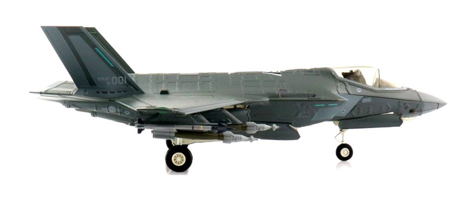 Hobby Master 1/72 Scale HA4425 - Lockheed F-35A Lightning II Aircraft