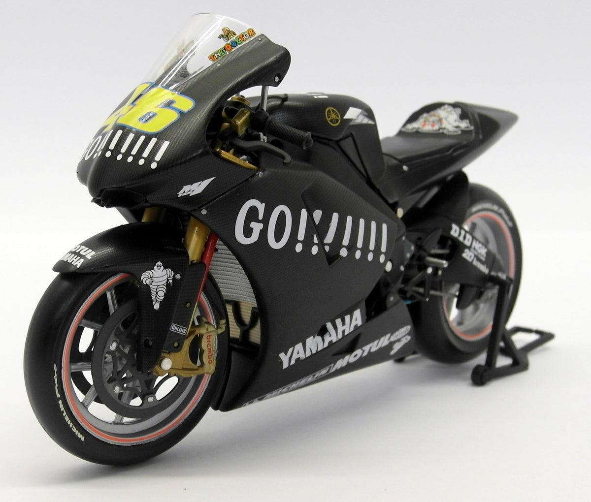 Minichamps 1/12 Scale Diecast 122 043946 Yamaha YZR-M1 Test Bike 2004 Rossi