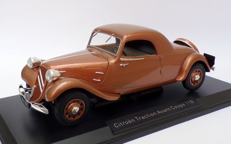 1/18 Norev 1939 Citroën "Traction Avant" 11 B 11B Cabriolet 1939 Cream Diecast Car Model 1/18 Norev 1939 Citroën "Traction Avant" 11 B 11B Cabriolet 1939 Cream Diecast Car Model