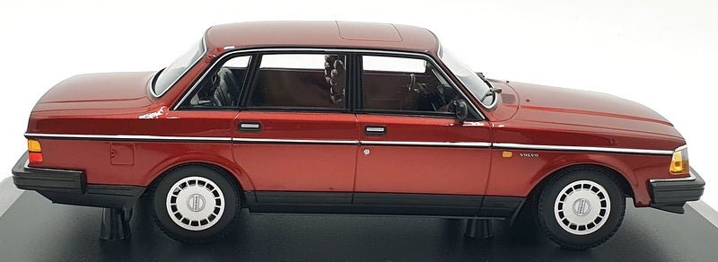 Minichamps 1/18 Scale Diecast 155 171406 - Volvo 240 GL 1986 - Dark Red Met