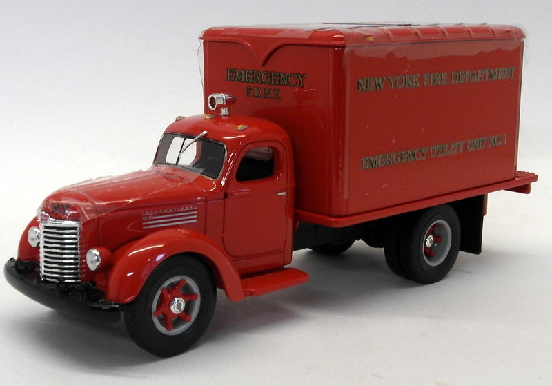 1st Gear 1/34 Scale - 19-2442 International KB-8 Dry Goods Van F.D.N.Y