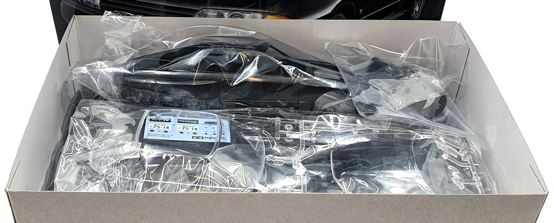 Tamiya 1/24 Scale Model Kit 24090 - Nissan Skyline GT-R