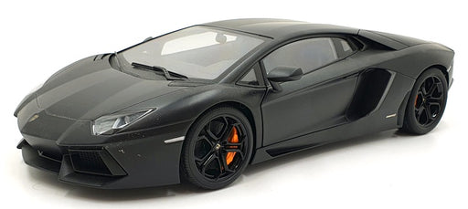 Autoart 1/18 Scale Diecast 74661 - Lamborghini Aventador LP700-4 - Matt Black
