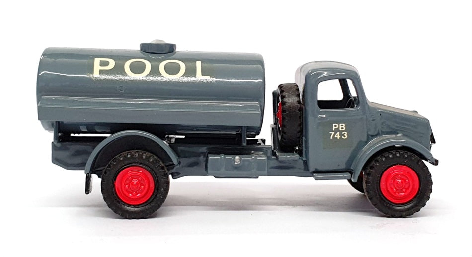 B&B Models 1/60 Scale No.19B/15 - Bedford OY 350 Gallon Petrol Tanker - Pool