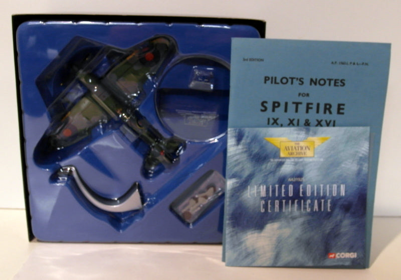 Corgi 1/72 Scale diecast AA31925 Supermarine Spitfire LFIXE Dick Audet 411 1944