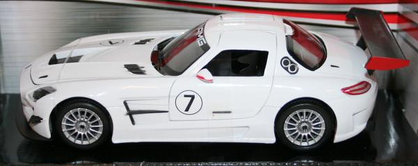 Motormax 1/24 Scale Metal Model 73356 Mercedes Benz SLS AMG GT3 - White #7