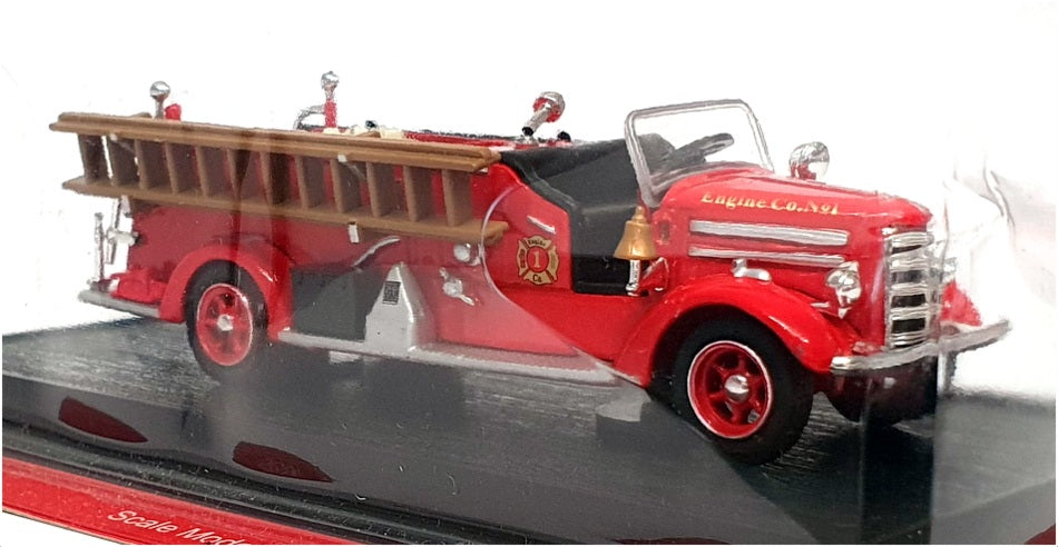 Del Prado 1/64 Scale 231222F - 1948 Mack Pumper - Red