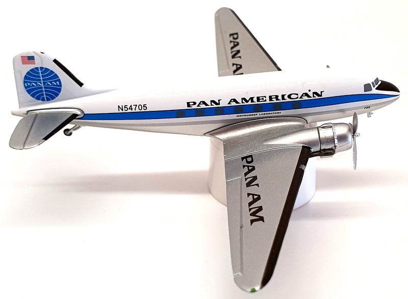 Hobby Master 1/200 Scale HL1301 - McDonnell Douglas DC-3/C-47 Pan American