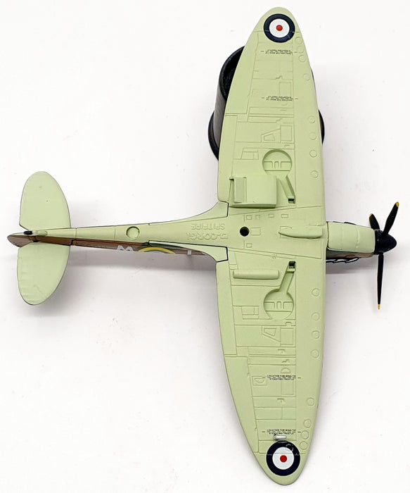 Corgi 1/72 Scale 49004 - Supermarine Spitfire Mk1 R6835/XT-W of Flg Off