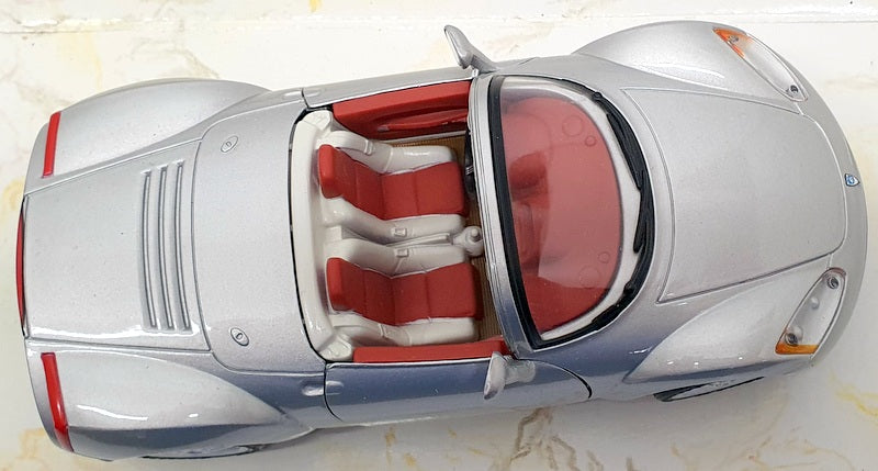 Burago 1/24 Scale Model Car 31944 - Plymouth Prowler Spyder - Silver