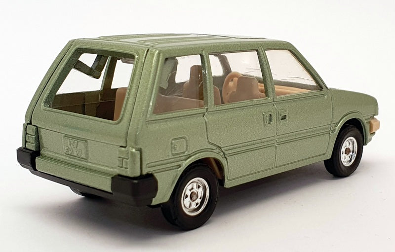 Solido A Century Of Cars 1/43 Scale AFK8205 - Nissan Prairie - Met Green
