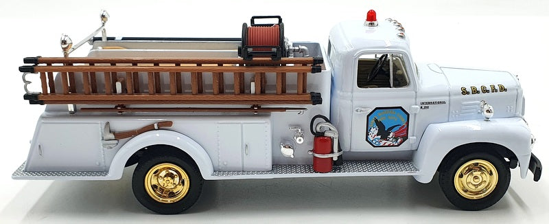 First Gear 1/34 Scale 19-1408 International R-190 Fire Truck Santa Barbara FD
