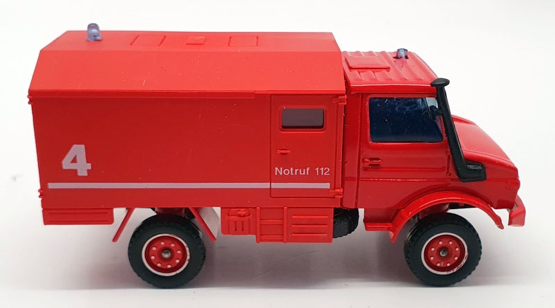 Solido 1/50 Scale Diecast 2133 - Mercedes Benz Unimog Ambulance