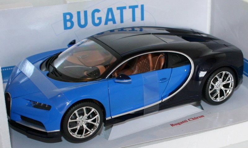 Burago 1/18 Scale 18-11040 - Bugatti Chiron - Blue & Black