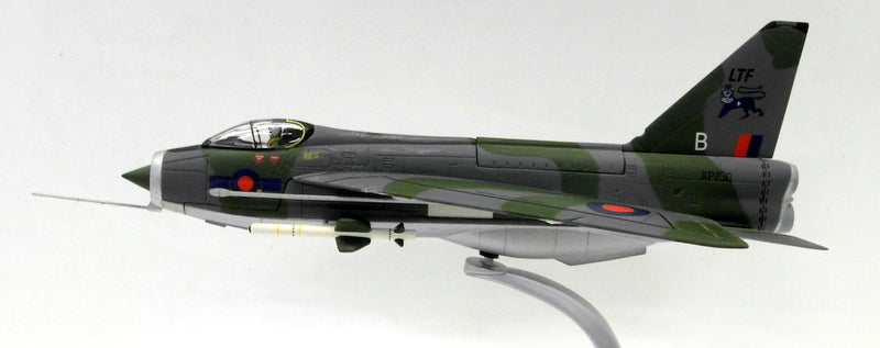 Corgi 1/72 AA32307 BAC Lightning F.3 XP750 RAF Binbrook 1977