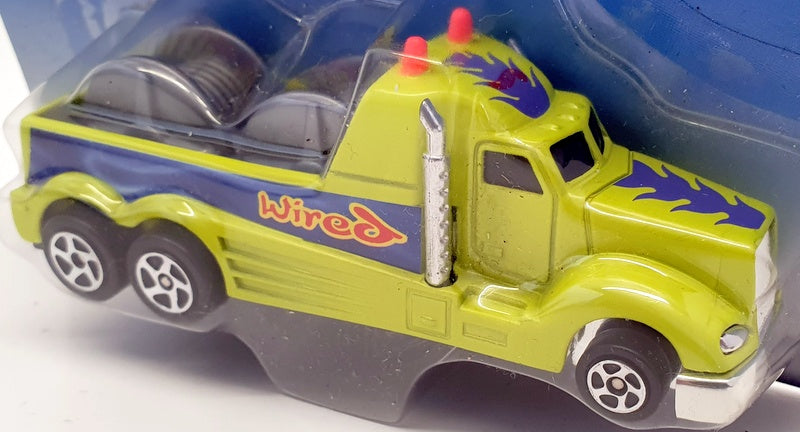 Hot Wheels 12cm Long Model Truck 65743-82 - Wired Haulage Truck - Lime