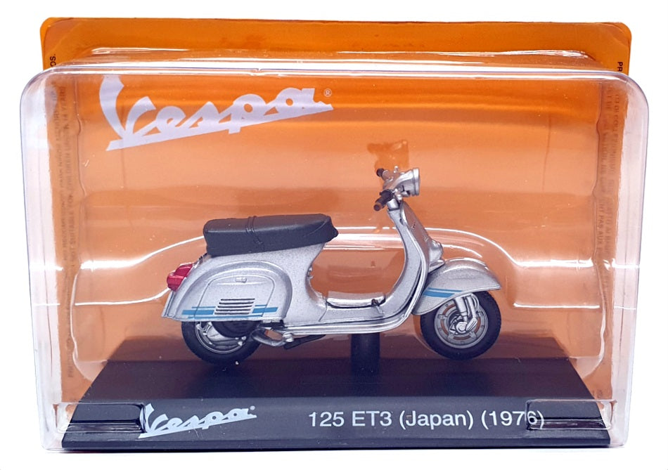 Altaya 1/18 Scale Diecast #1 - 1976 Piaggio Vespa 125 ET3 (Japan) - Silver