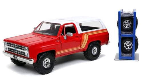 Jada 1/24 Scale Diecast 32308 - 1980 Chevrolet Blazer - Red/White