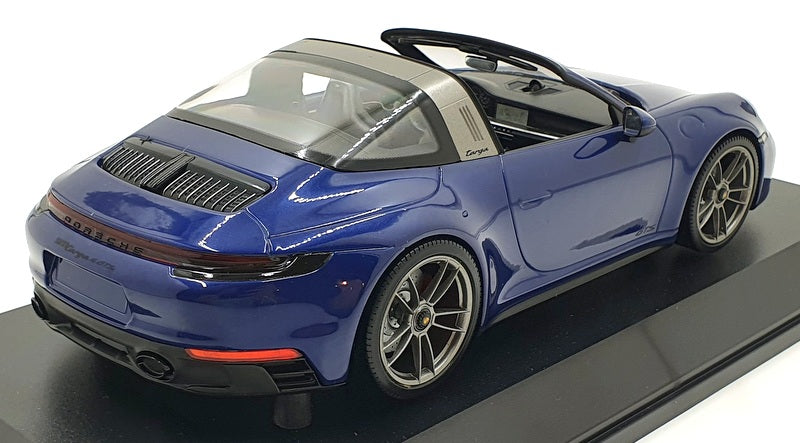 Minichamps 1/18 Scale Diecast 155 061060 - Porsche 911 Targa 4 GTS Met Blue