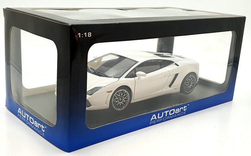 Autoart 1/18 Scale Diecast 74587 - Lamborghini Gallardo LP560-4 - Met White