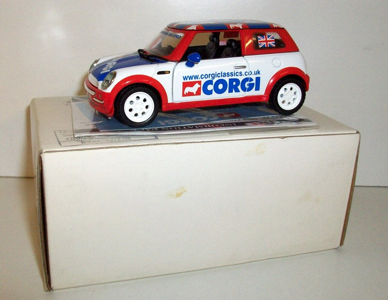 Corgi 1/36 Scale - CC86508 Corgi Collector club New Mini Cooper