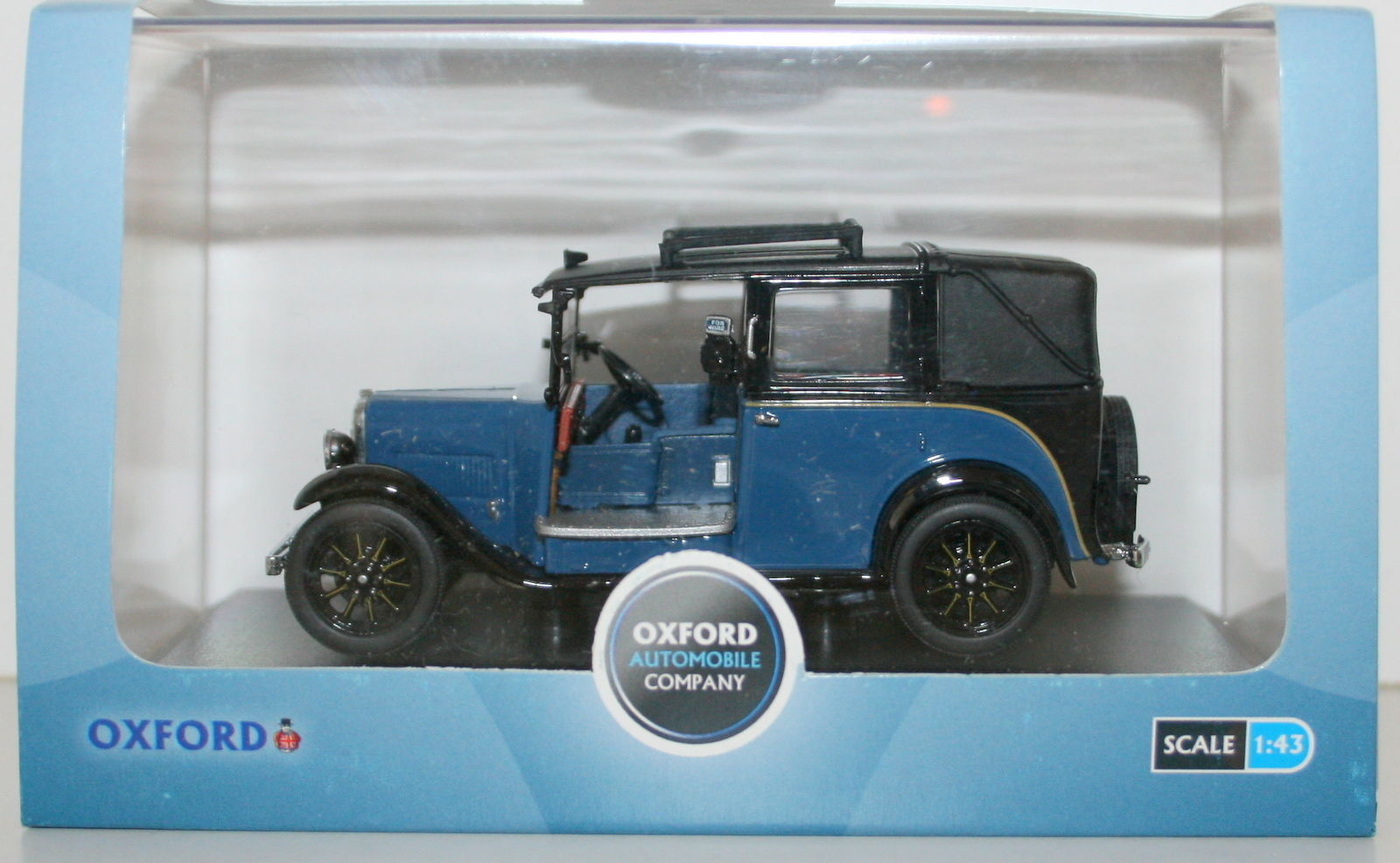 OXFORD 1/43 AT002 BLUE AUSTIN LOW LOADER TAXI BLUE / BLACK