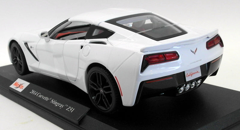 Maisto 1/18 Scale Diecast - 46629 2014 Corvette Stingray Z51 White