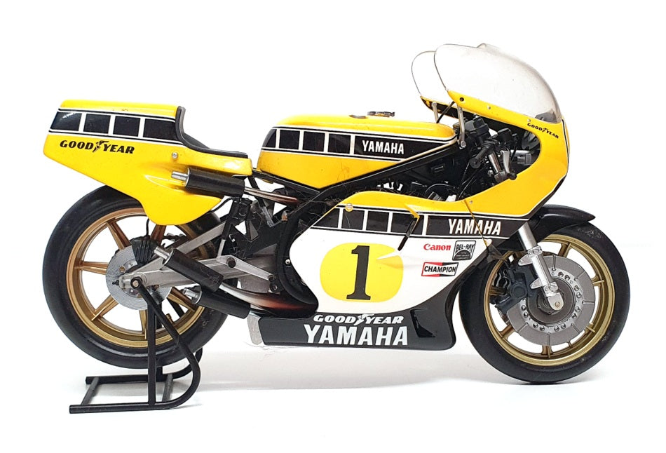 Minichamps 1/12 Scale 122 793001 - Yamaha YZR 500 K. Roberts GP World Champ 1979