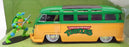 Jada 1/24 Scale 31786 - 1962 Volkswagen Bus & Leonardo Teenage Mutant Turtles