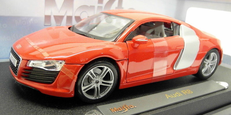 Maisto 1/18 Scale Diecast - 36143 Audi R8 Red Model Car