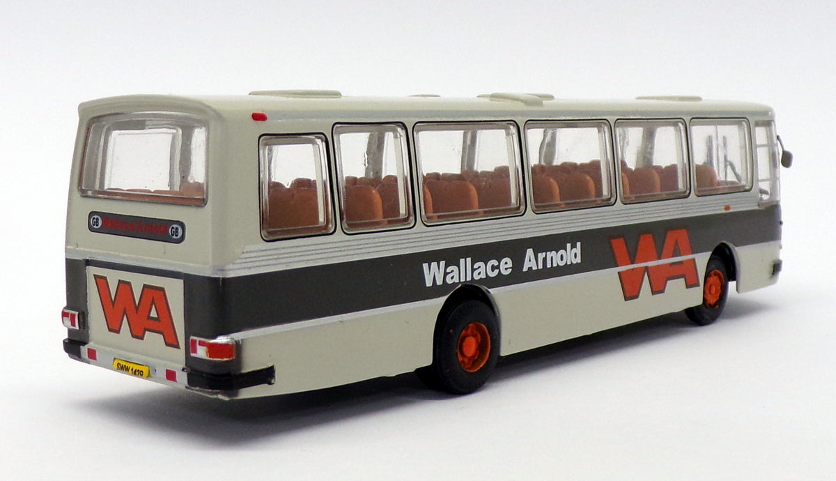 Base B-T Models 1/76 Scale B016A - Leyland Leopard Dominant II - Wallace Arnold