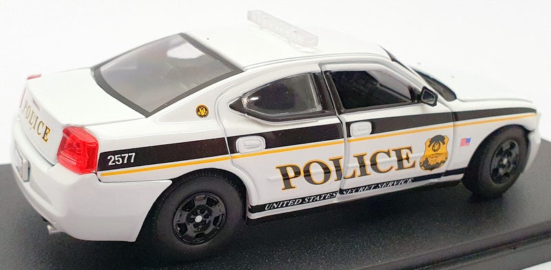 Greenlight 1/43 Model Car Scale 86171 - 2006 Dodge Charger Pursuit - White