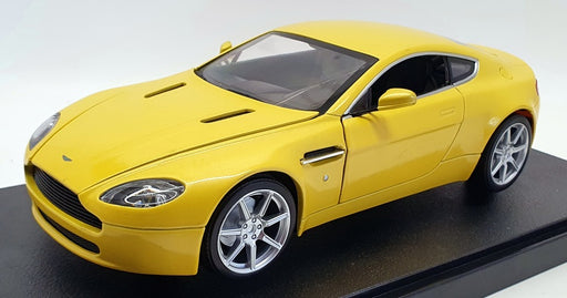 Hot Wheels 1/18 Scale Diecast G7158 - Aston Martin V8 Vantage - Met Yellow