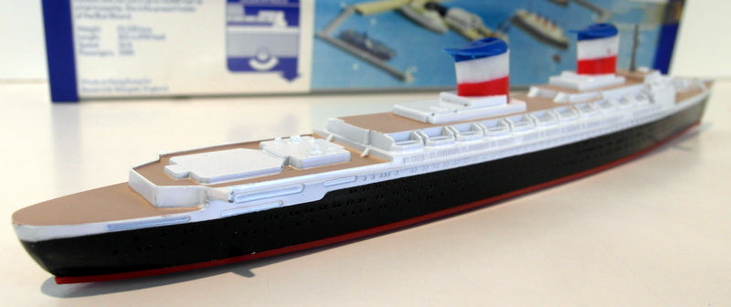 Minic Ships 1/1200 Scale - M704 SS United States Miniature cruise liner