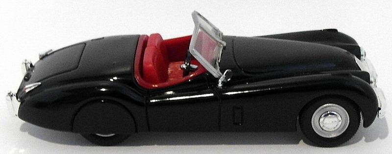 Vanguards 1/43 Metal Model VA05901 Jaguar XK120 Black