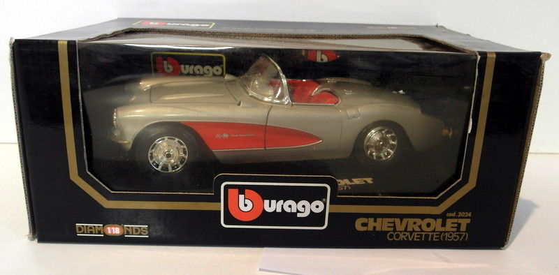 Burago 1/18 Scale diecast - 3024 Chevrolet Corvette 1957 silver / red