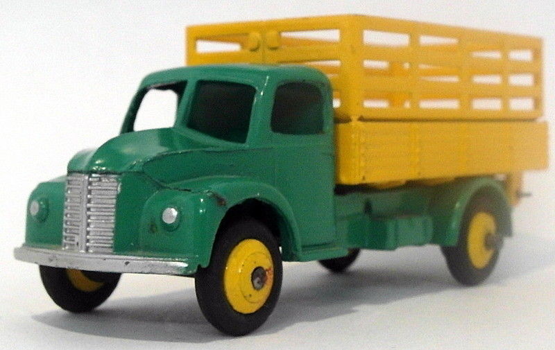 Vintage Dinky 343 - Farm Produce Wagon - Green Yellow