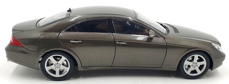 Kyosho 1/18 Scale 08401DGY - Mercedes Benz CLS - Metallic Grey