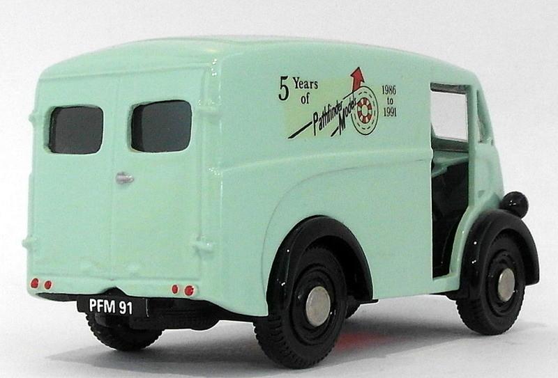 Pathfinder Vanguard 1/43 Scale VAN2 Morris J Type Van 1 Of 200 Green PFM Models