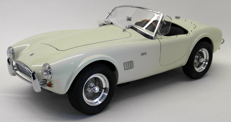 GMP 1/12 Scale Diecast G1202603 - Shelby 289 Cobra White 1 of 1000 Pcs