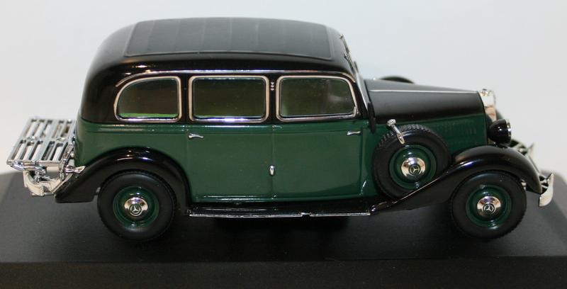 Ixo 1/43 Scale - MUS025 - Mercedes Benz 260D W138 1936 - Green / Black