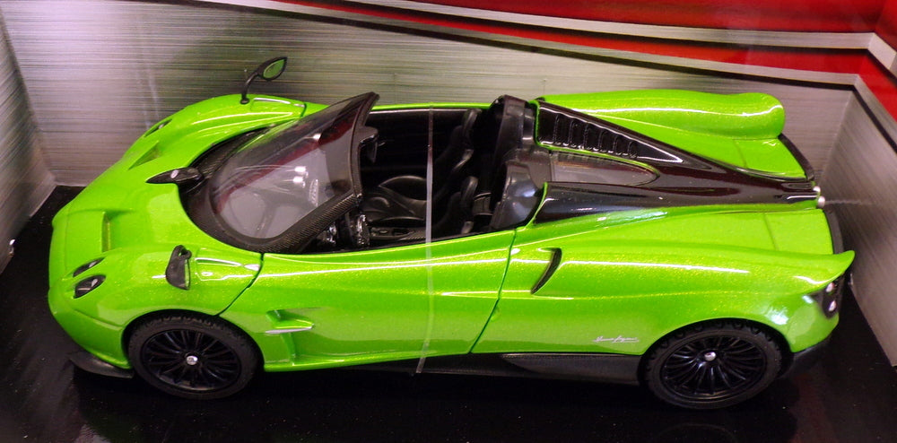 Motor Max 1/24 Scale 79354-GR - Pagani Huayra Roadster - Green