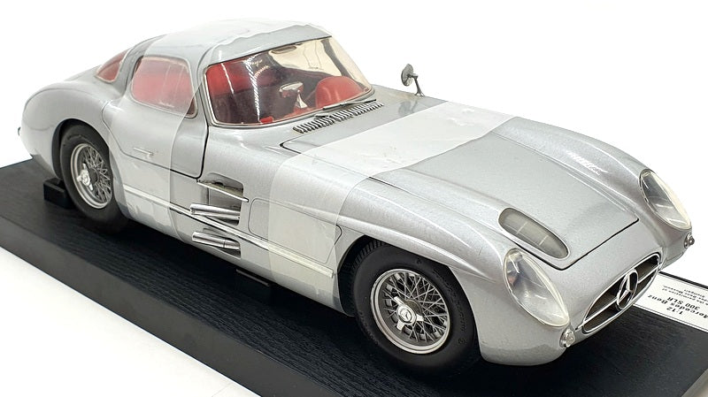 Revell 1/12 scale Diecast 08851 - Mercedes Benz 300 SLR 1954 -Silver