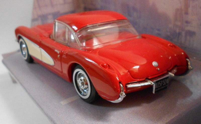 Dinky 1/43 Scale Diecast Model DY-23 CHEVEROLET CORVETTE RED